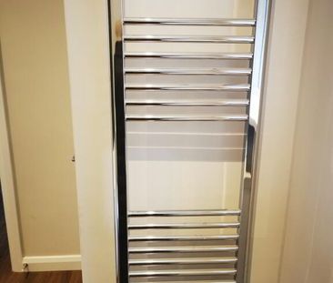 105 Ballygomartin Road, Belfast, BT13 3LB - Photo 4