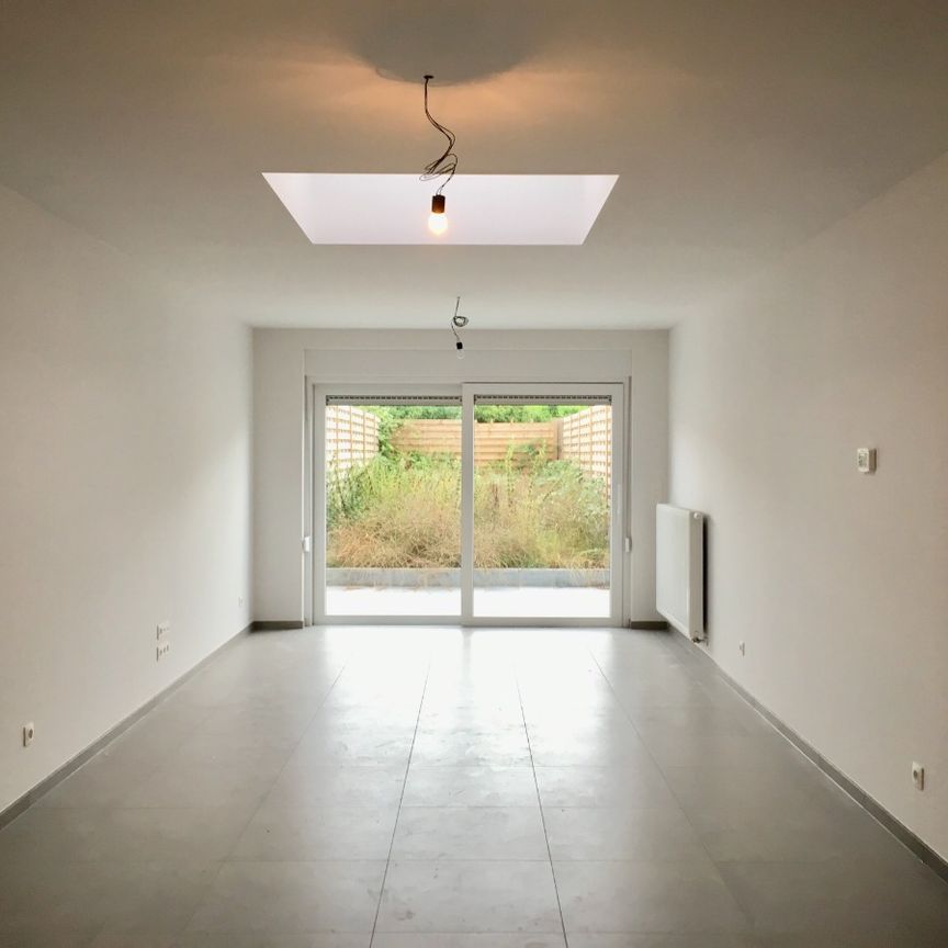 Wervik - Gerenoveerde rijwoning met 2 slaapkamers - Foto 1