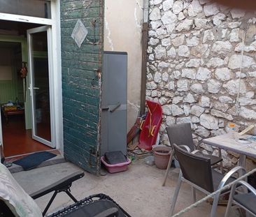 T1 - Photo 3