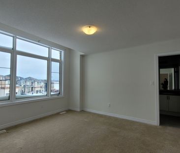 For Lease - 11 Del Ray Crescent, Wasaga Beach, Ontario - Photo 5