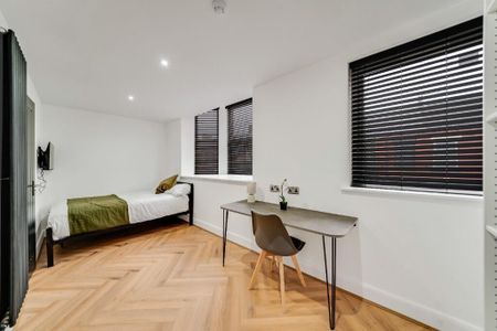 6 bedroom house to rent - Photo 4