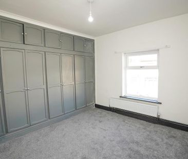 3 bedroom end of terrace house to rent - Photo 6