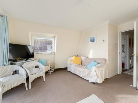West Hill Road, St-leonards, TN38 0NF - Photo 4