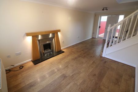 Noseley Way, Kingswood - Photo 2