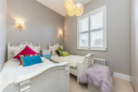 3 bedroom terraced house to rent - Photo 5