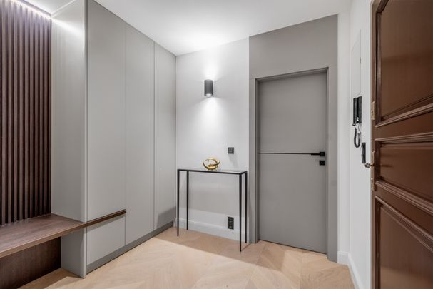 Niepowtarzalny Apartament z poddaszem na Starówce - Zdjęcie 1