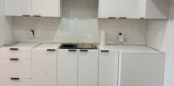 À louer appartement 4-1/2 non chauffé 3e étages - Photo 2