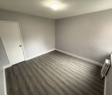 For Lease - 1315 Bayview Avenue Unit# 208, Toronto, Ontario - Photo 3