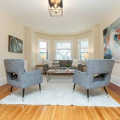 3 BEDROOM, MAIN FLOOR - RONCESVALLES/HIGH PARK – EXCEPTIONALLY LARGE, - Photo 3