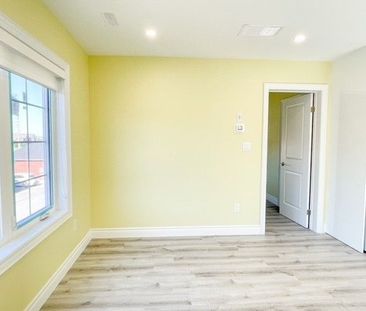 For Lease - 16 Arthur Dixon Street Unit# Coachhouse, Markham, Ontario - Photo 2