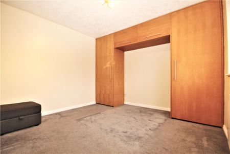 Nicholson Mews, Nicholson Walk, Egham, Surrey, TW20 9NU - Photo 5