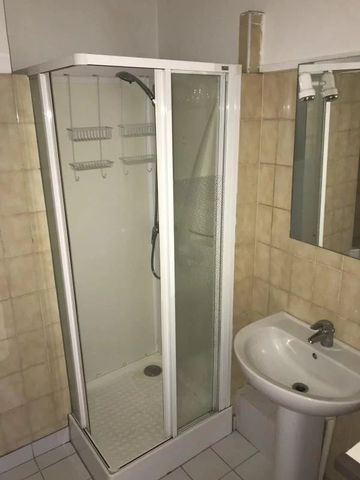 Location Appartement 4 pièces 103m² BOULOGNE SUR MER 62200 - Photo 4