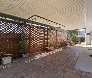 Fantastic Location - Neat As a Pin - Photo 6