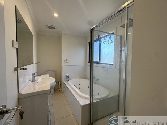 1 / 9 King George Parade, Dandenong - Photo 1