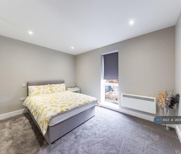 2 bedroom flat to rent - Photo 3