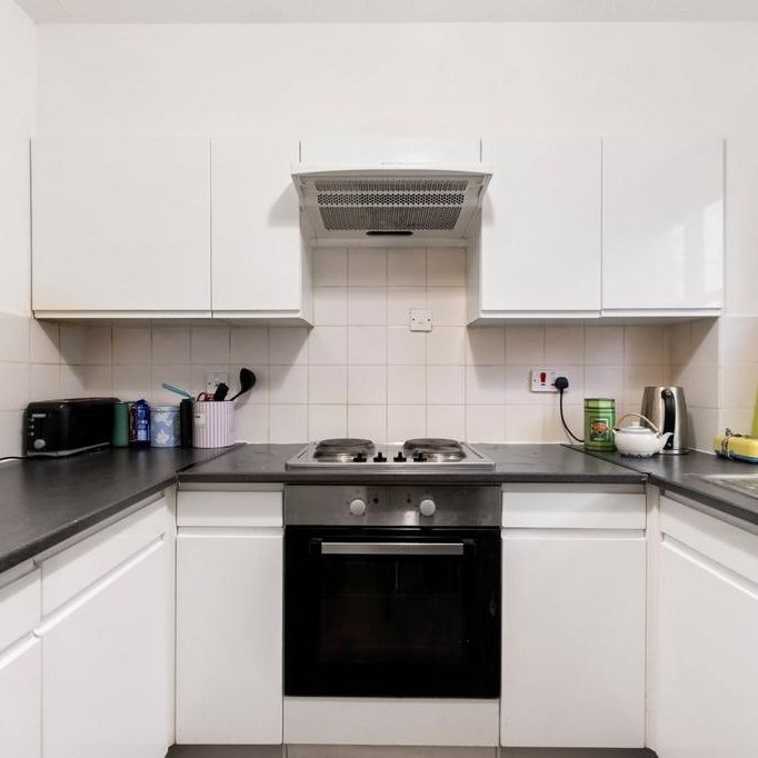 2 bedroom maisonette to rent - Photo 1