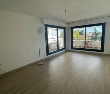 Location Appartement 3 pièces 68m² ENGHIEN LES BAINS 95880 - Photo 1