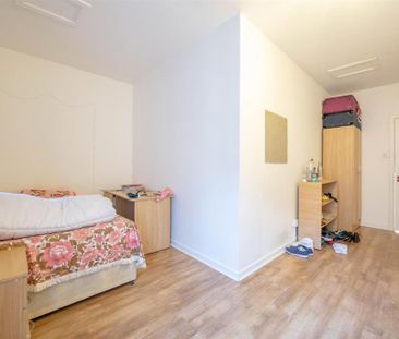 6 bedroom apartment to rent - Photo 2