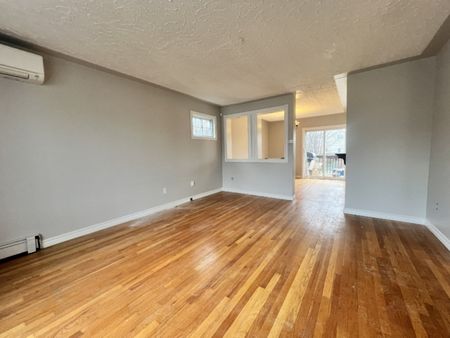 44 Hartlen Avenue, Halifax – 4 BR, 2 BATH BEAUTIFUL FAMILY HOME AVAILABLE NOW! - Photo 3