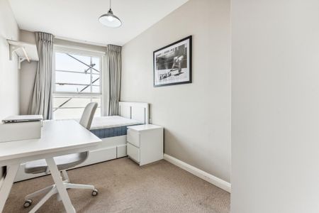 2 bedroom flat to rent - Photo 3