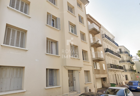 Location Appartement 2 pièces 40m² TOULON 83200 - Photo 3