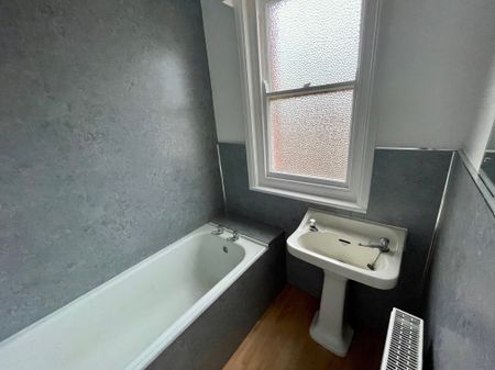 3 bedroom maisonette to rent Albert Terrace, Eastbourne, BN21 - Photo 5