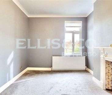 4 bedroom semi-detached house to rent - Photo 3