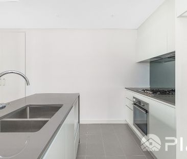 Modern two Bedroom Apartment for lease - Photo 6