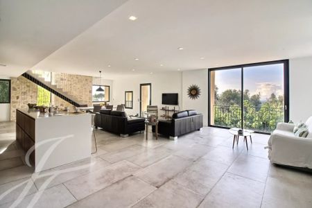 Maison à louer Vence, Cote d'Azur, France7 000 EUR / Mois - Photo 5