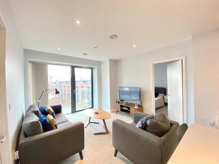 1 Bedroom Apartment To Rent - Photo 2