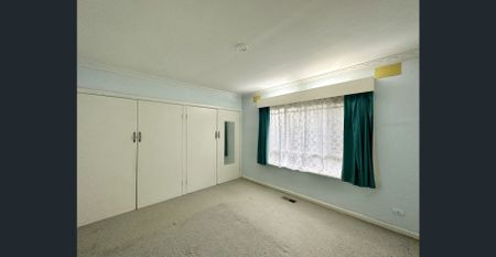 UNBEATABLE LOCATION WITH HUGE WORKSHOP SPACE | FLARE REAL ESTATE - Photo 3