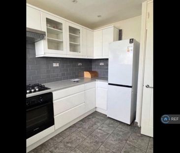 4 bedroom flat to rent - Photo 5