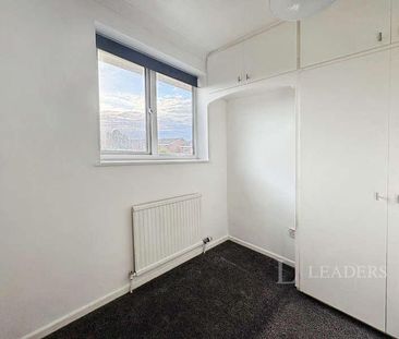 Deansway, Bromsgrove, B61 - Photo 2