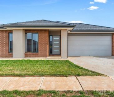 4 BEDROOM HOME - Photo 6