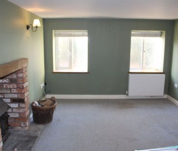 2 bed Cottage - To Let - Photo 2