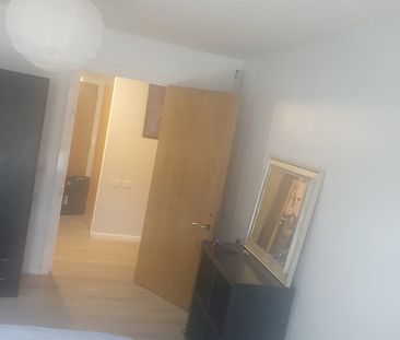 3 Bed Flat, Westway, W12 - Photo 6