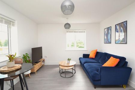 2 bedroom flat to rent - Photo 2