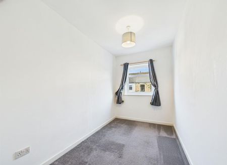 2 bedroom terraced house to rent - Photo 3