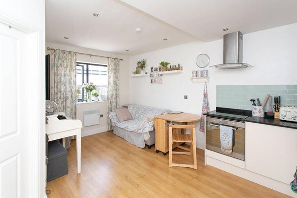 1 bedroom flat to rent - Photo 1