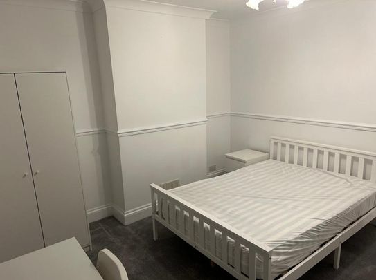 7 bedroom house to rent - Photo 1