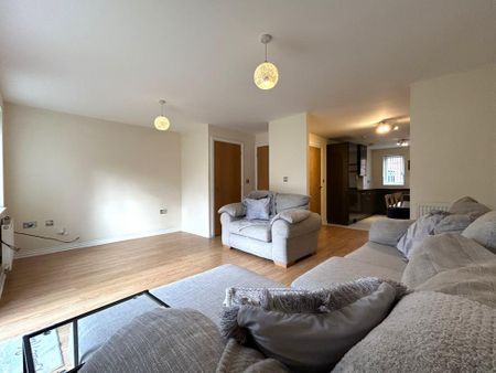 3 bedroom semi-detached house to rent - Photo 3