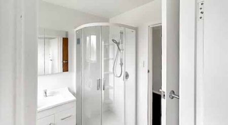 TERRACE END - 3 BEDROOMS - Photo 4