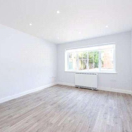 Sycamore Drive, Ash Vale, Surrey, GU12 - Photo 1