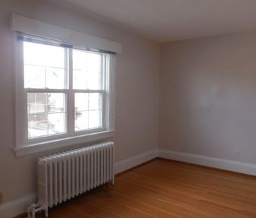 For Lease - 430 Symington Avenue, Toronto, Ontario - Photo 6