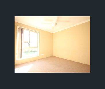 Family Home in a Quiet Tingalpa Location - Photo 3