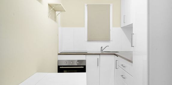 2/53 Denise Street, - Photo 2