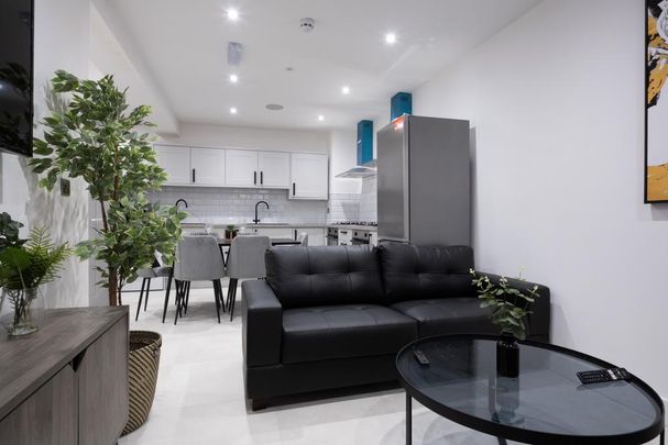 7 bedroom terraced house to rent - Photo 1