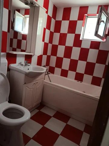 Apartament cu 3 camere de inchiriat titan - Fotografie 5