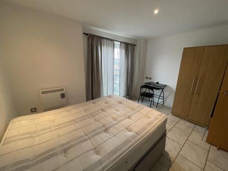 2 bedroom apartment to rent - Photo 3