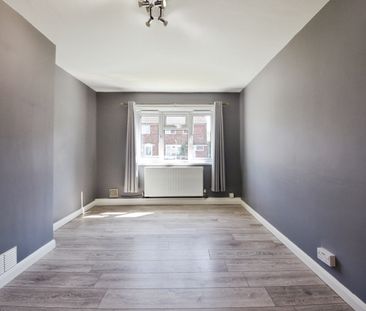 Chapel Fields, Harlow - Photo 3